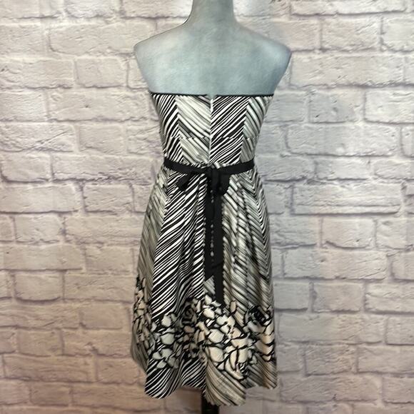 White House Black Market silk cocktail dress - Picture 3 of 8